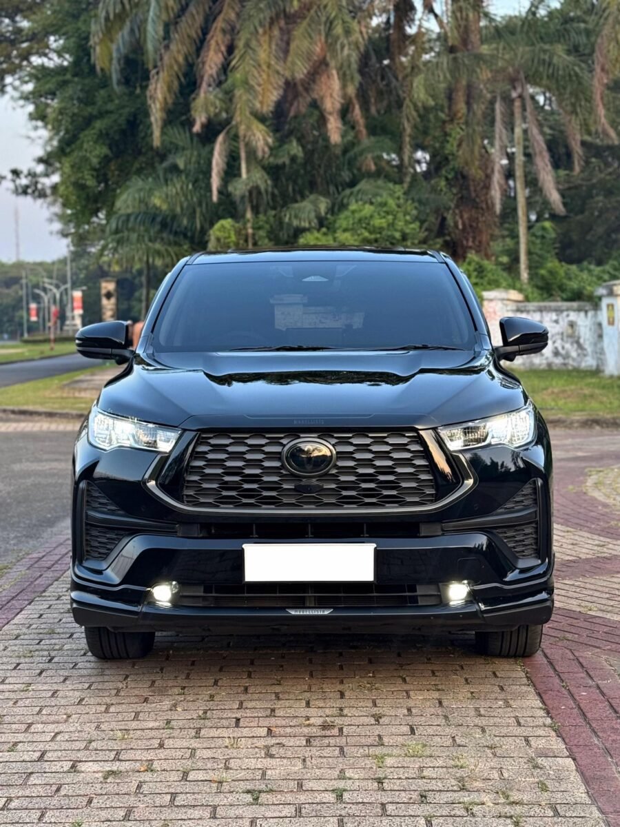 Salah satu keuntungan menggunakan paket wisata adalah tersedianya driver profesional yang telah berpengalaman melayani perjalanan wisata di Yogyakarta dan Magelang.