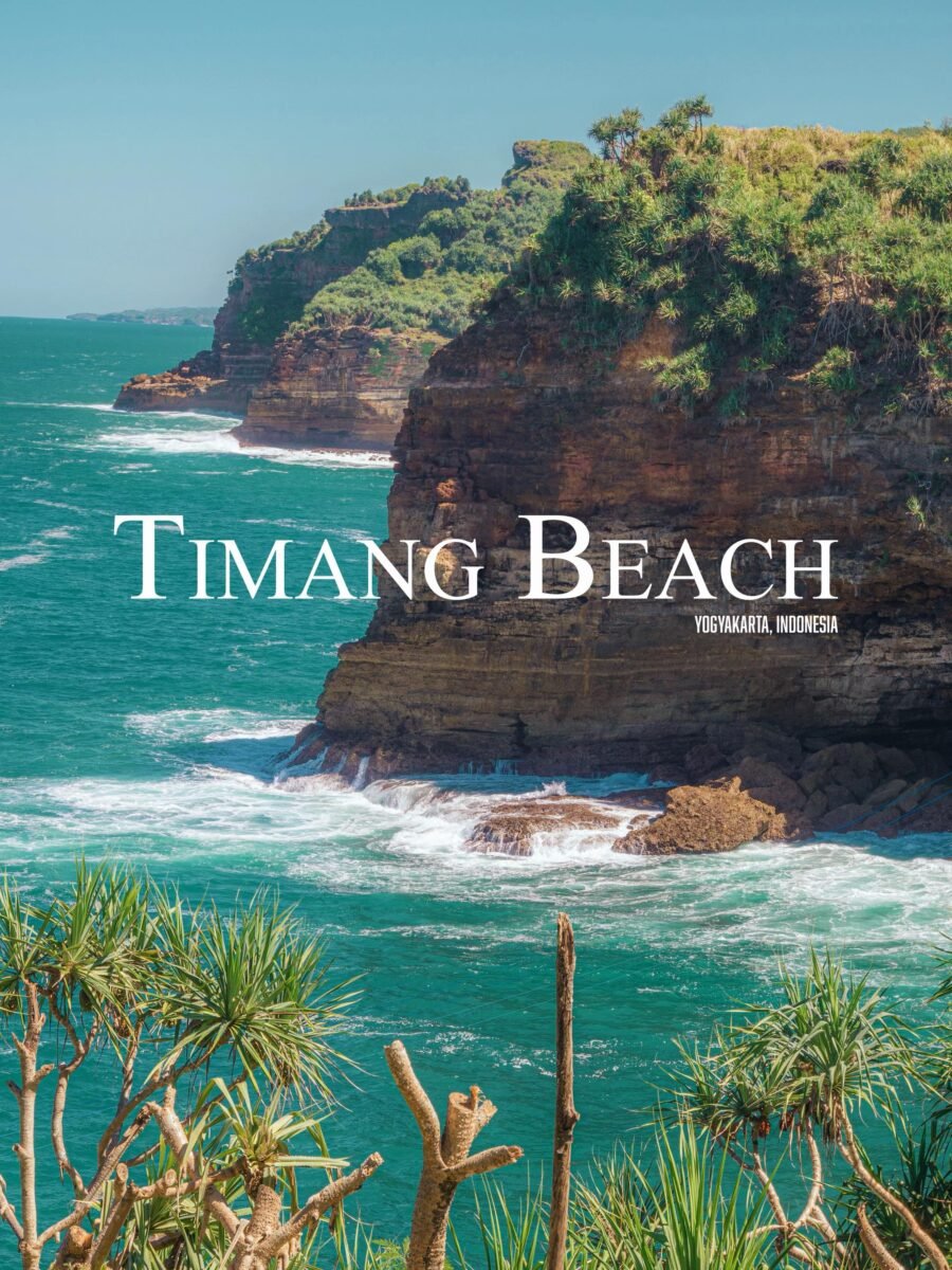 Pantai Timang menawarkan pengalaman berbeda dibanding pantai lain di Jogja. Pengunjung bisa menikmati: