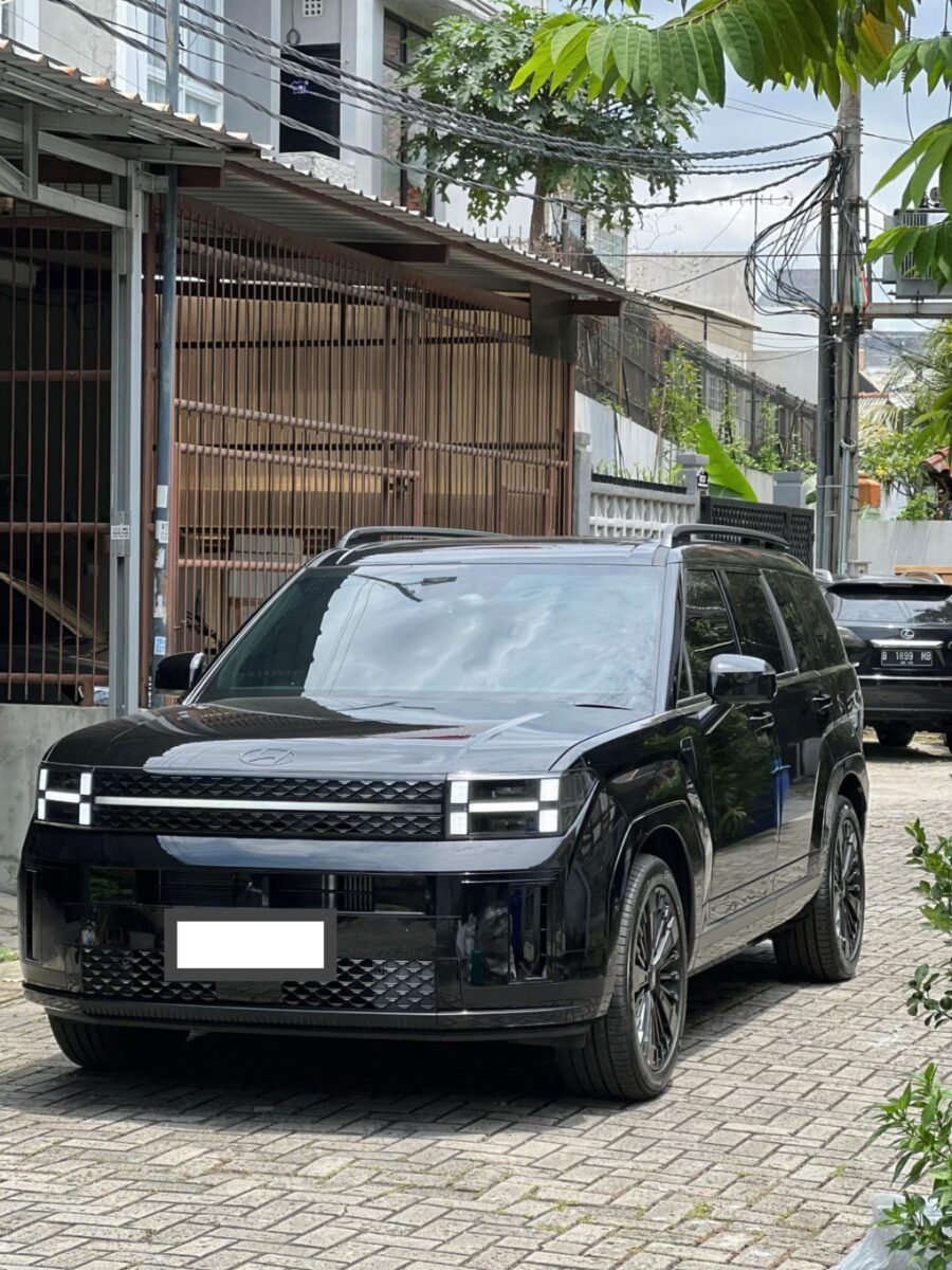 Banyak perusahaan dan pelanggan pribadi beralih ke layanan rental mobil bulanan karena memberikan banyak keuntungan dibandingkan memiliki kendaraan sendiri.